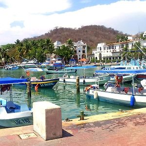 Canadian Resort Huatulco